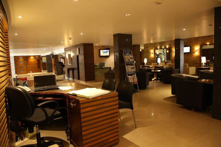 Guest Lobby