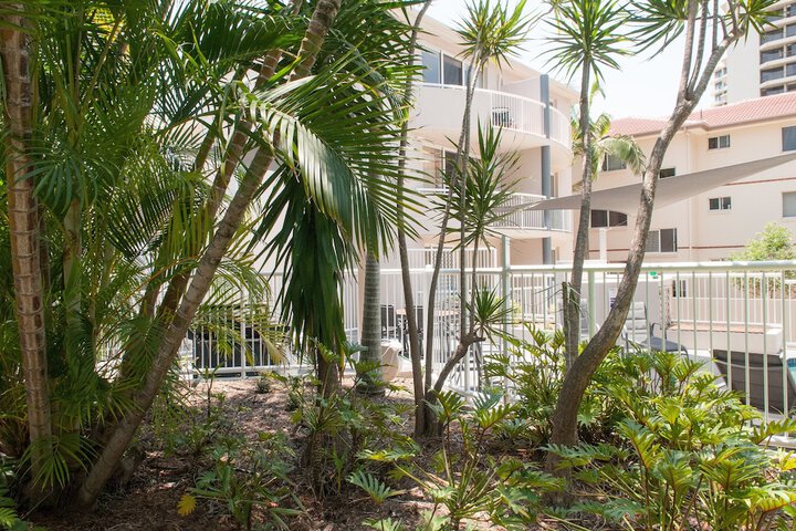 Hotel Exterior 18 of 28