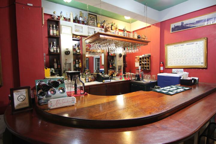 Lounge 96 of 139