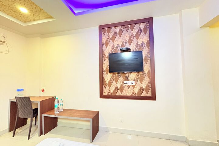 Room 18 of 30