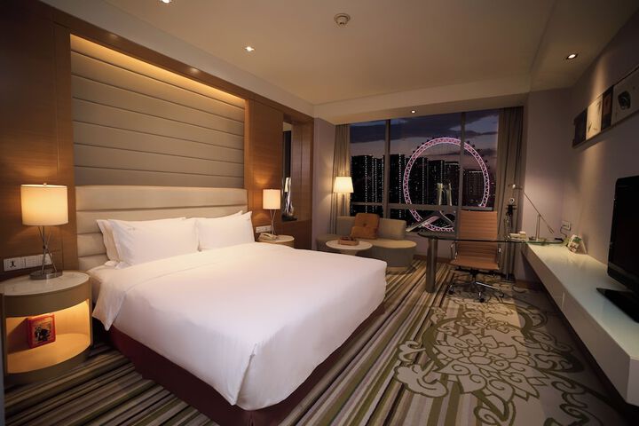 Room 29 of 85