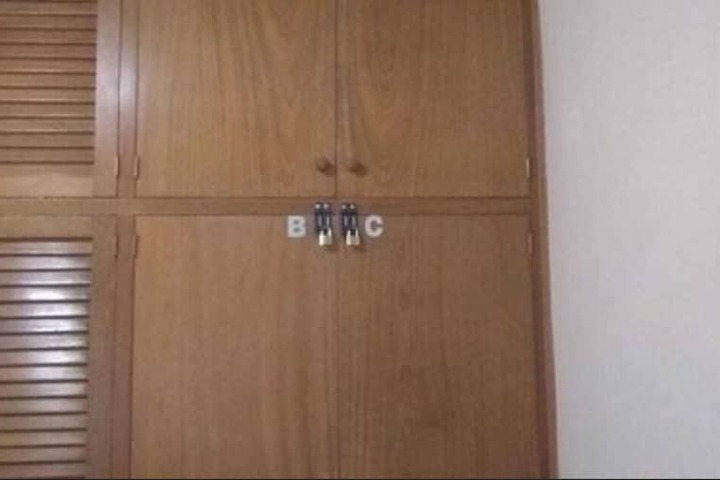 Room 13 of 49