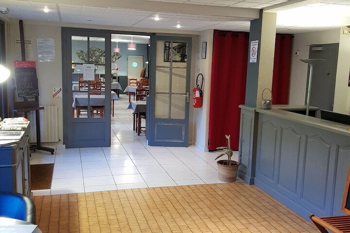Entrance & Lobby