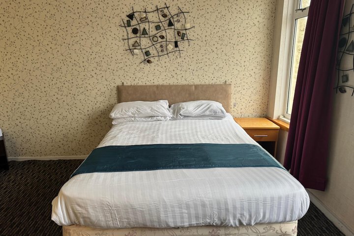 Room 68 of 156