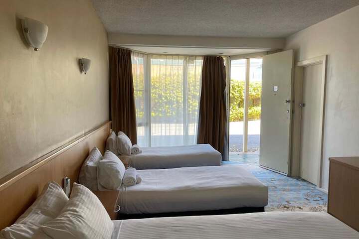 Room 8 of 52