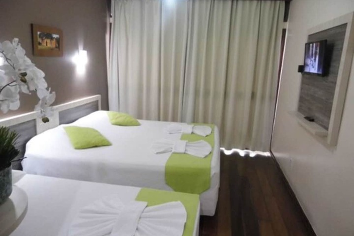 Room 12 of 69