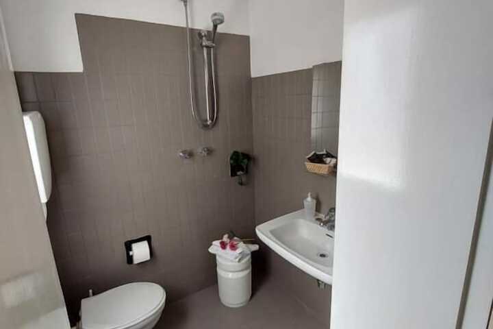 Room 17 of 22