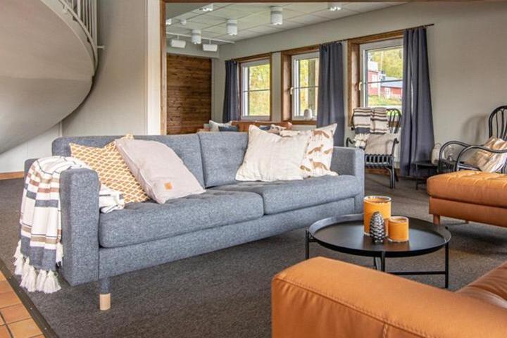 General 8 of 26