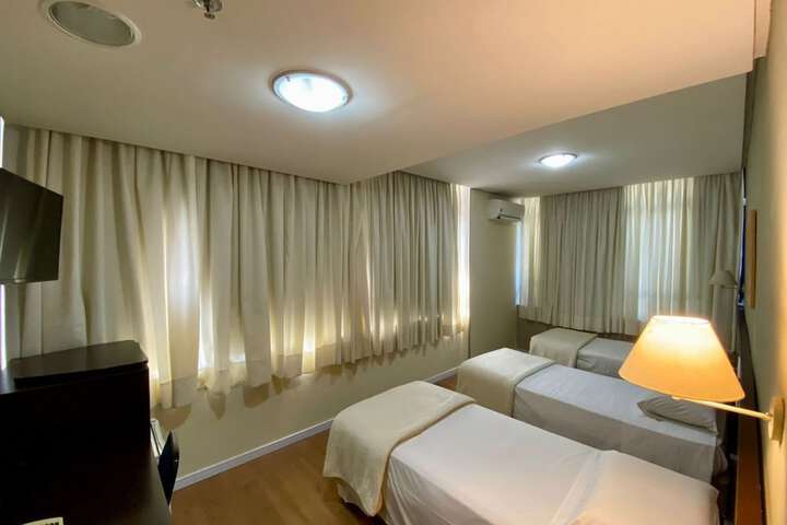 Room 73 of 120