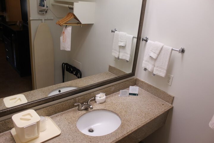 Bathroom sink