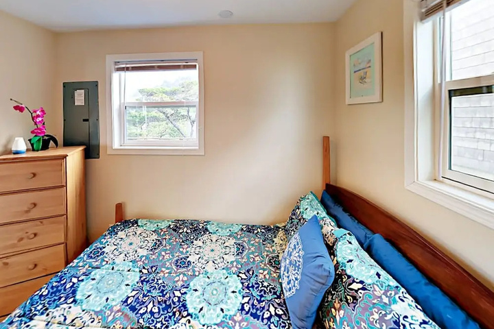 Room 5 of 17