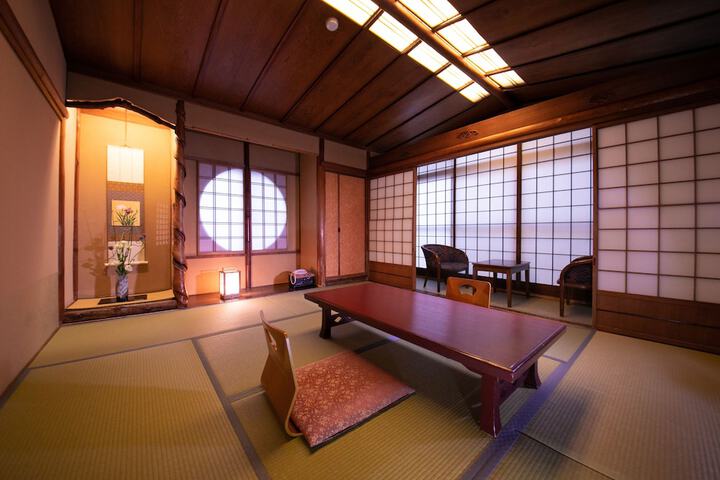 Room 18 of 68