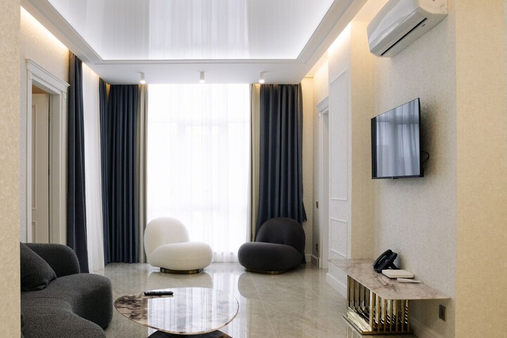 Room 18 of 38