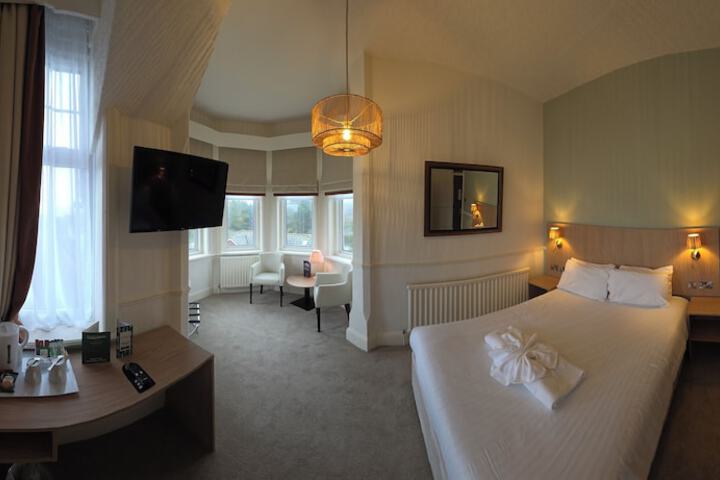 Room 19 of 53