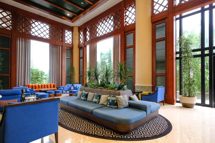 Hotel Lobby