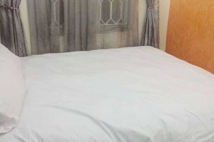 Room 3 of 19