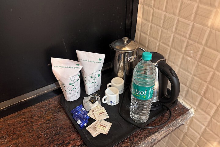Breakfast/Coffee Service 48 of 73