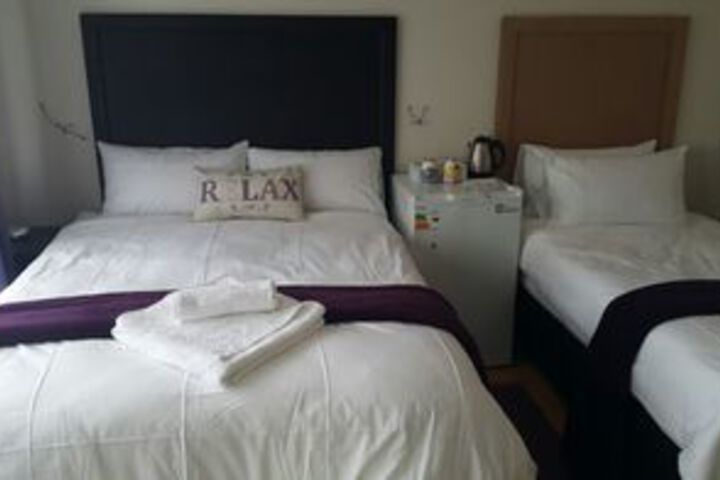 Room 10 of 22