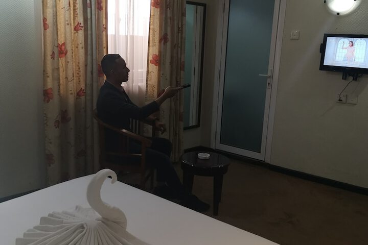 Room 29 of 48