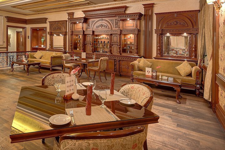 Guest Lobby