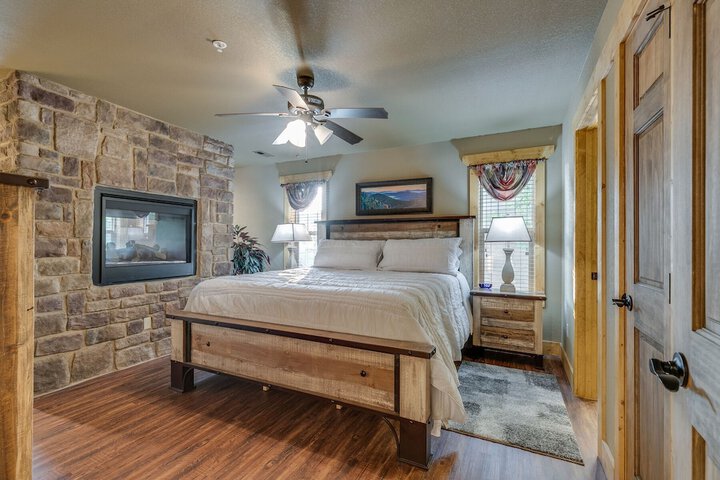 Room 3 of 81