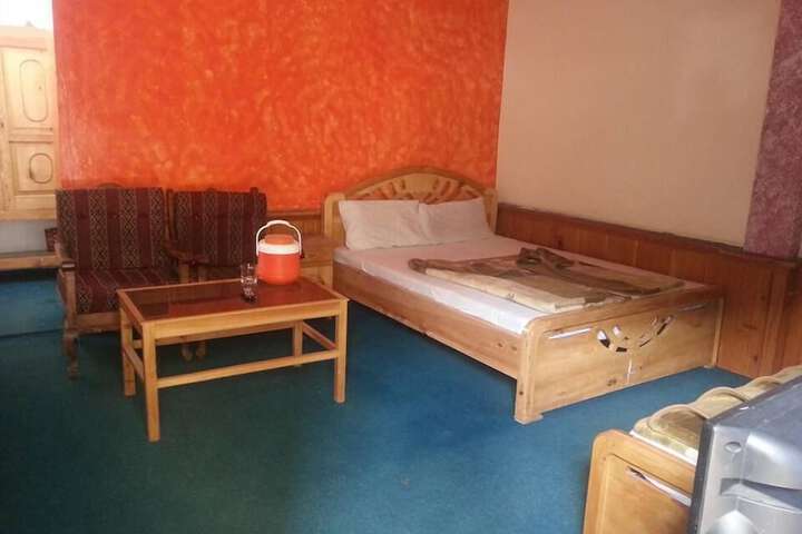 Room 17 of 20