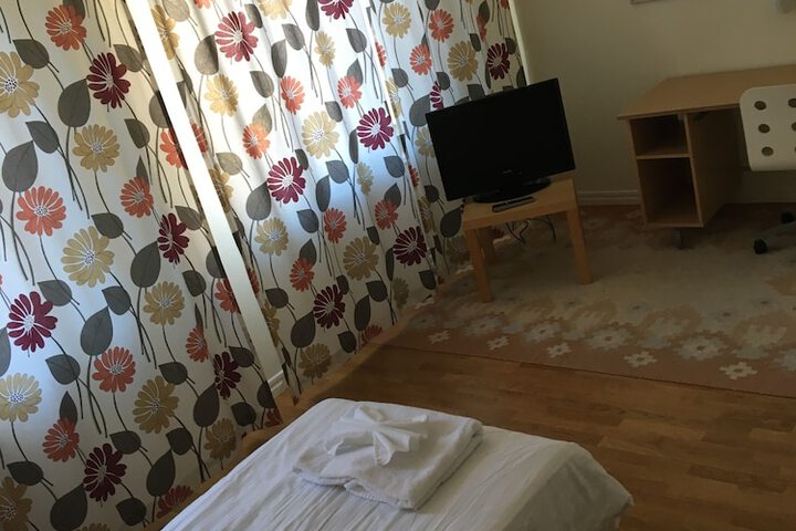 Room 8 of 22