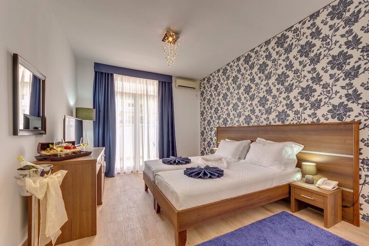 Room 5 of 29