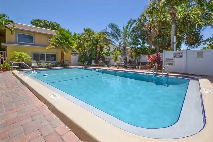Pool 7 of 16