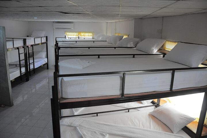 Room 5 of 31