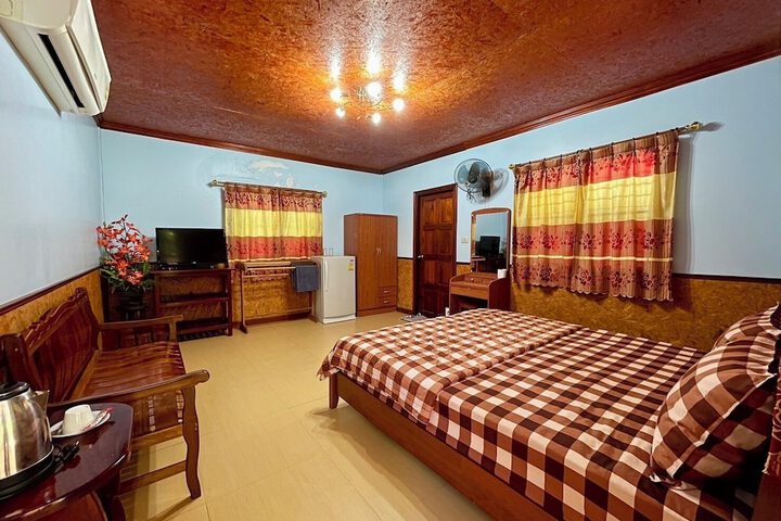 Room 42 of 96