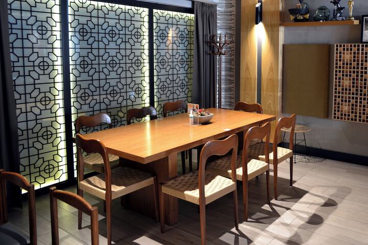 Dining 119 of 129