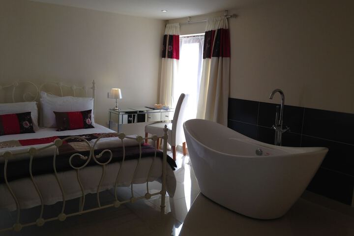 Room 40 of 167