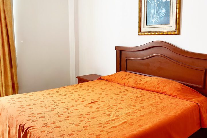 Room 8 of 65