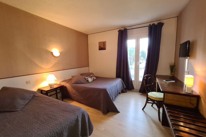 Room 12 of 52