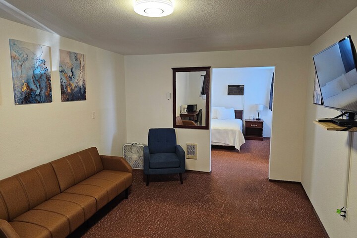 Room 30 of 46