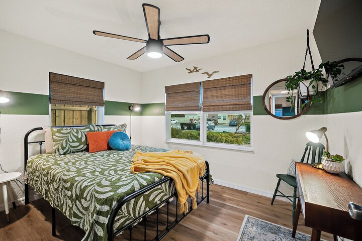 Room 5 of 19
