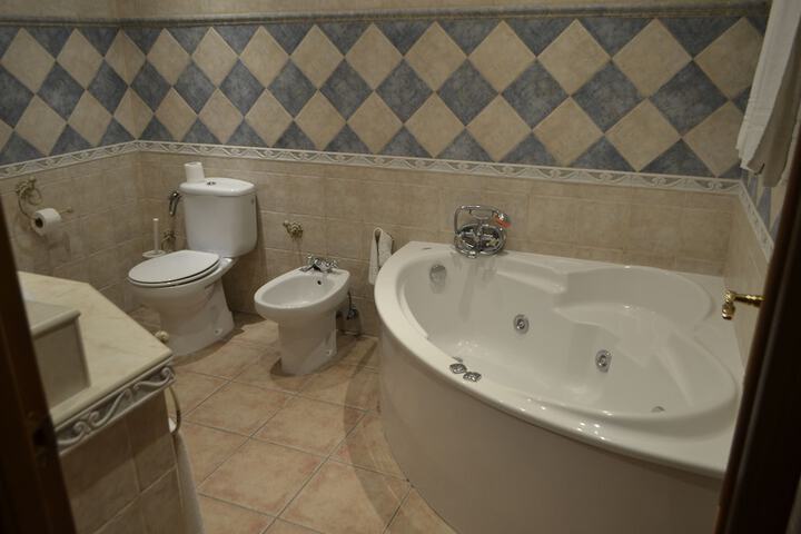 Room 21 of 31