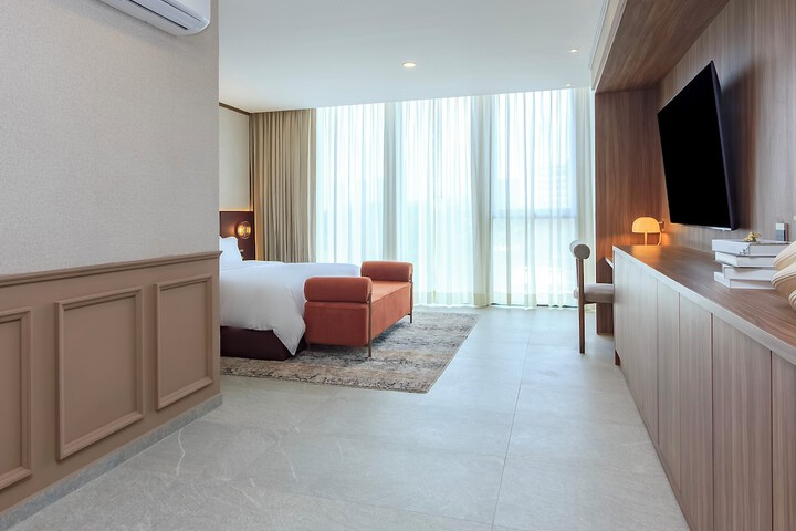 Room 21 of 49
