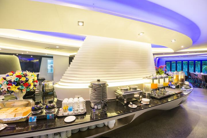 Dining 86 of 121