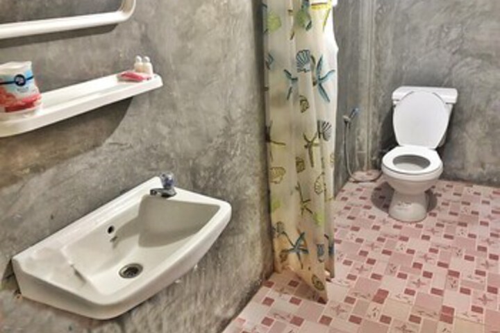 Room 4 of 26