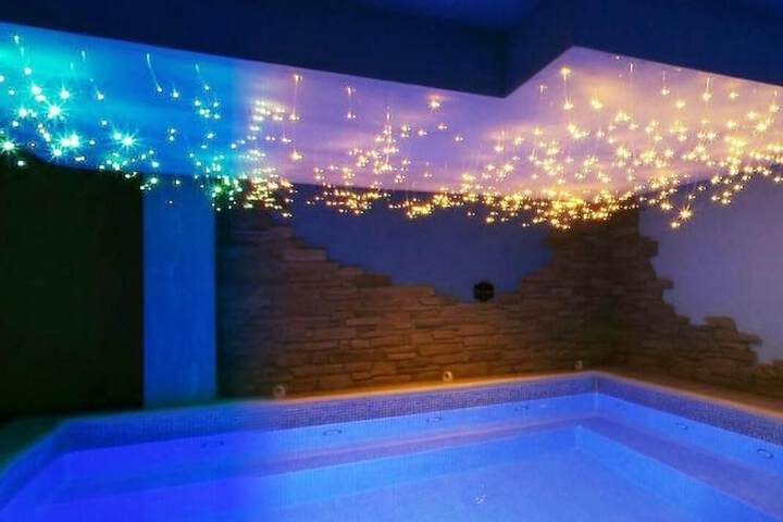 Hotel Pool