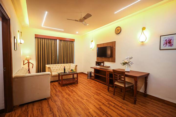Room 8 of 43