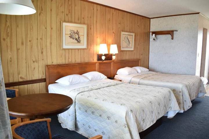 Room 10 of 43