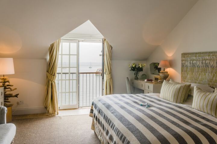 Room 2 of 44