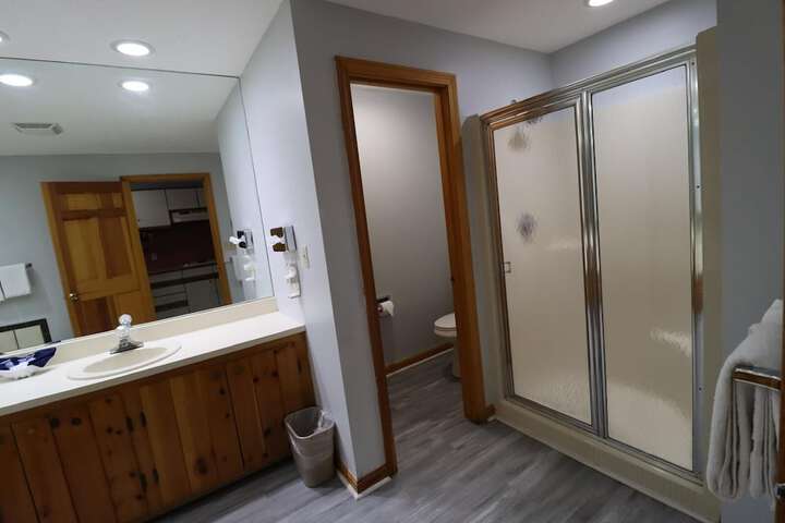 2 Queen Beds Upper Floor (6 of 16)
