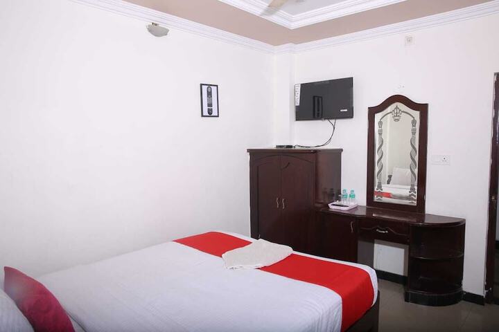 Room 4 of 15