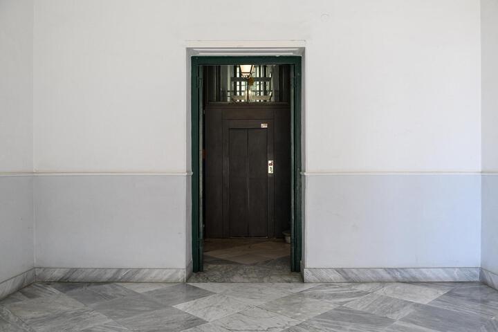 Room 48 of 56