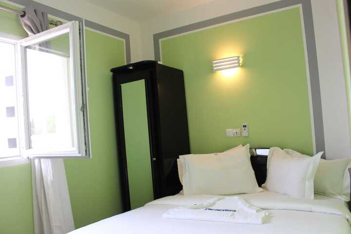 Room 13 of 56