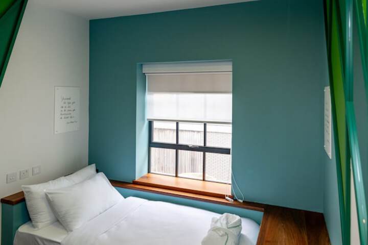Room 84 of 171